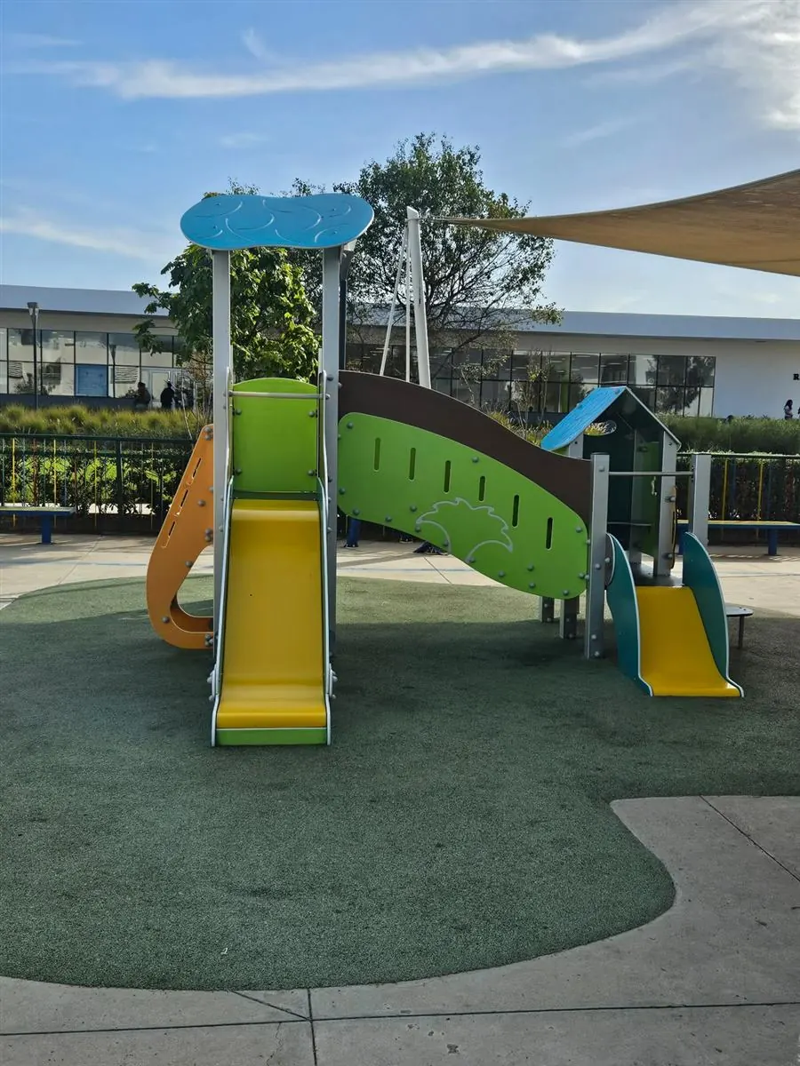 Aire de jeux extérieure pour enfants
